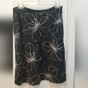 Ann Taylor Petites black embroidered skirt